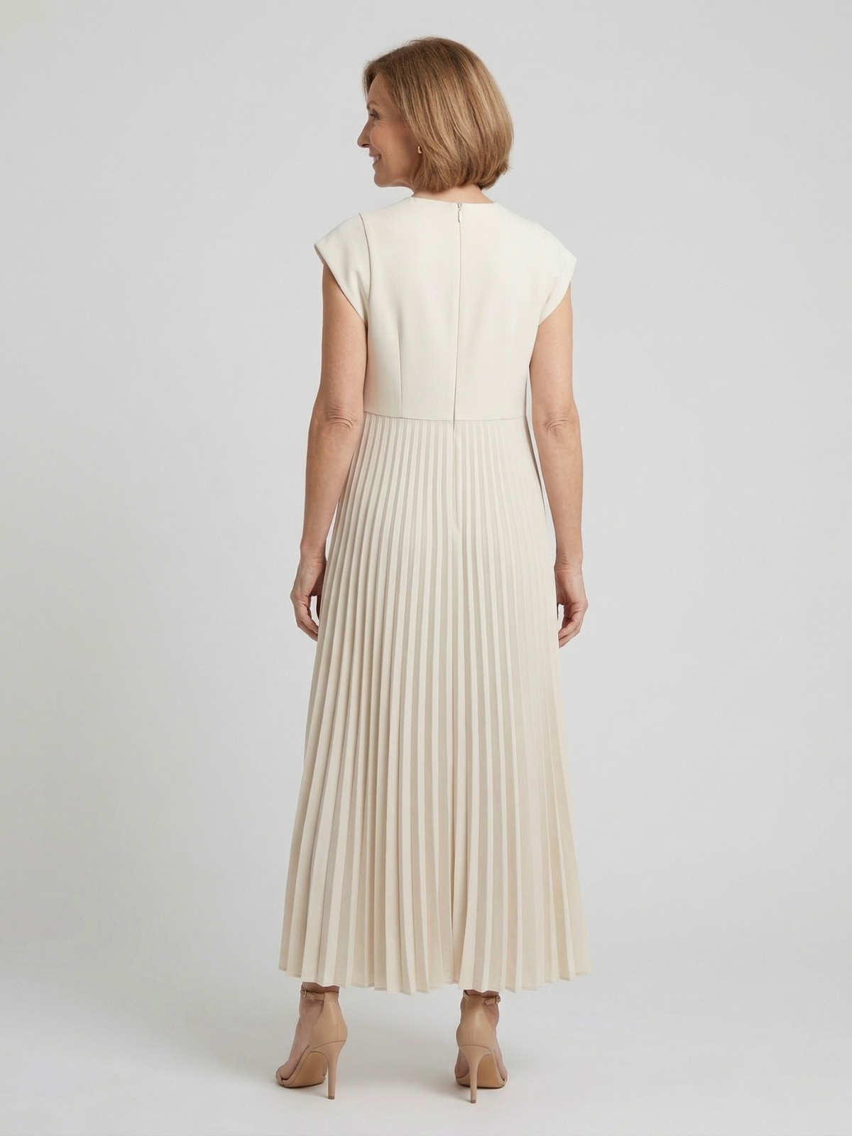 Leah Timeless Comfort Dress