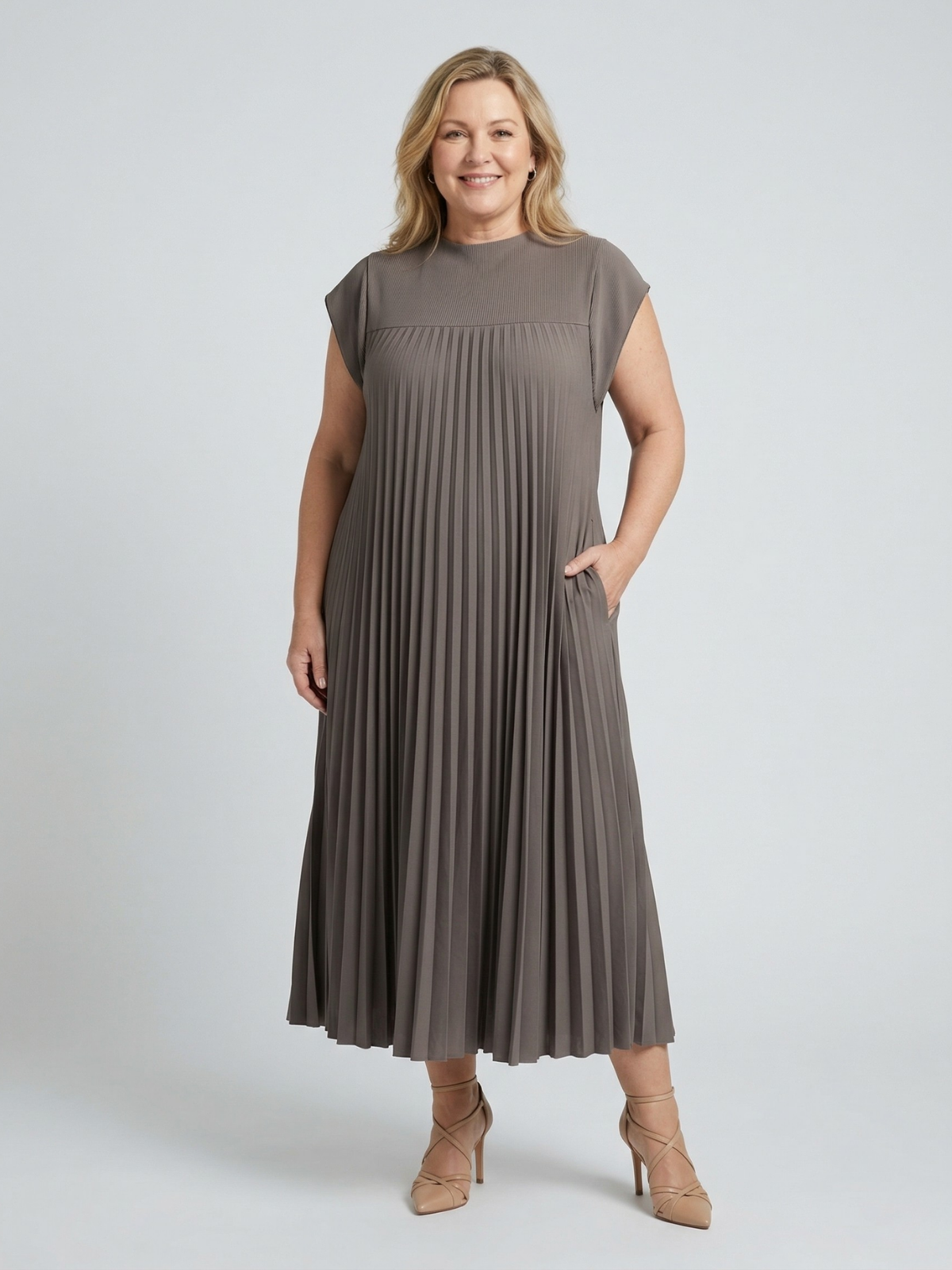 Leah Timeless Comfort Dress